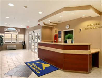 Microtel Inn By Wyndham Роджерс Интерьер фото